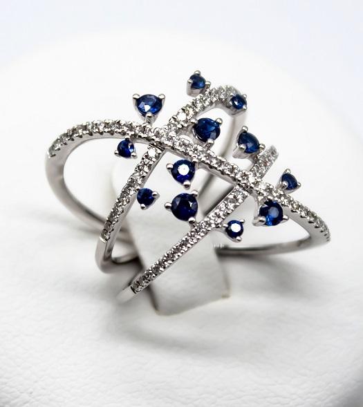 Кольцо с сафирами