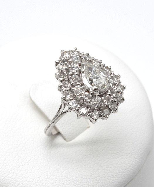 Кольцо из белого золота